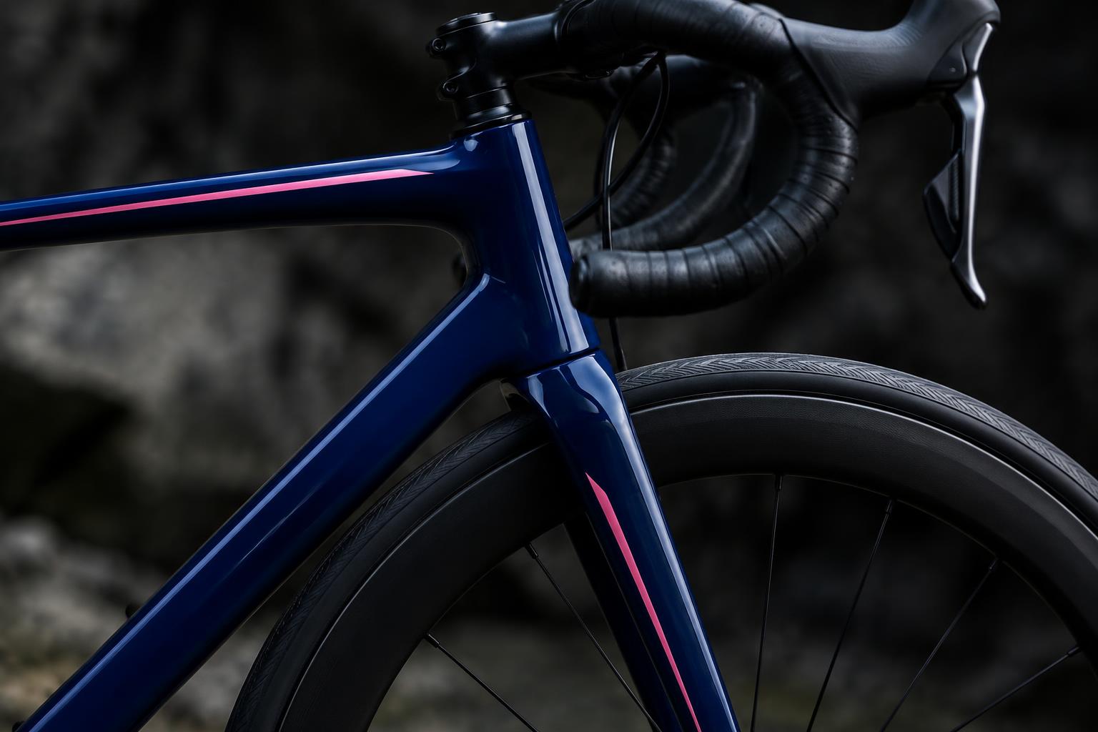 Detalhe da bicicleta de estrada da equipe